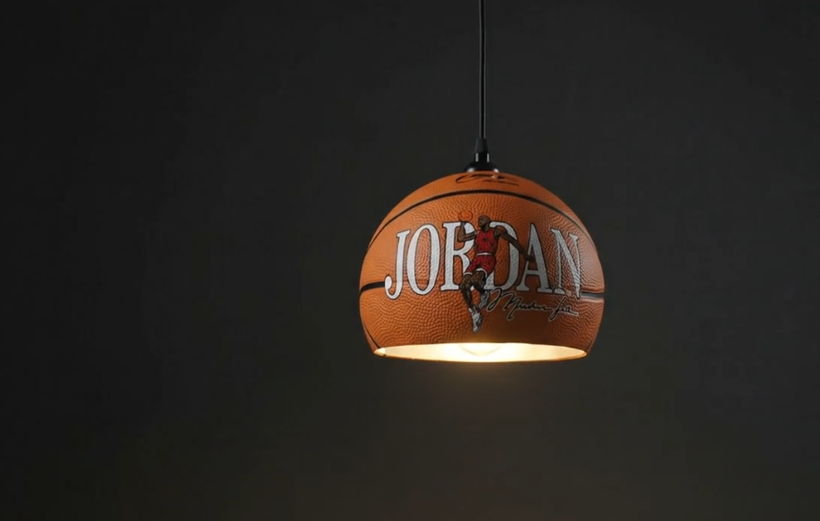 COZY BASKETBALL FALLING LAMP